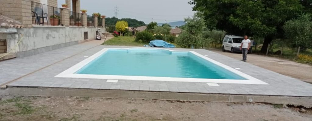 piscina pavimentazione